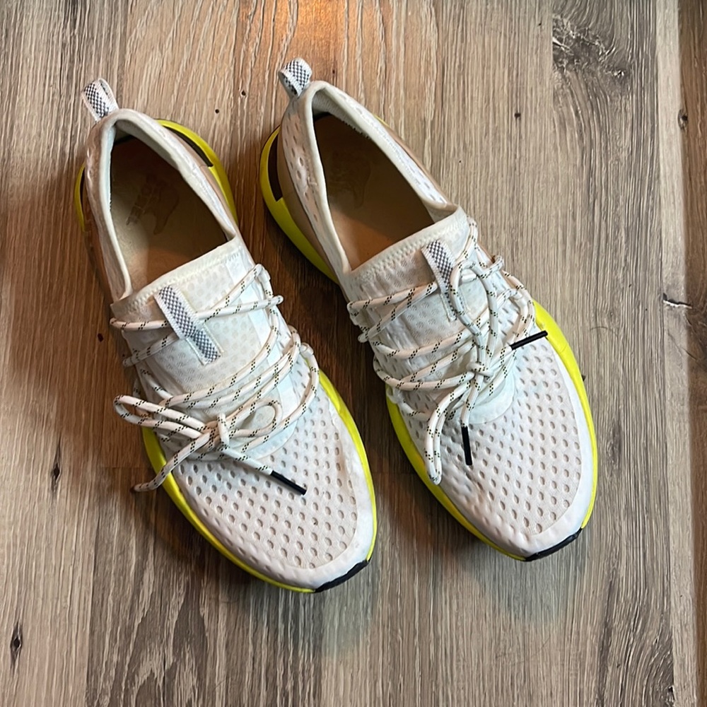 sorel tennis shoes